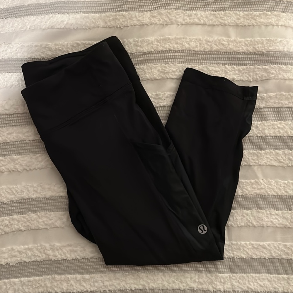 Lululemon cut the crop leggings with faux leather detailing